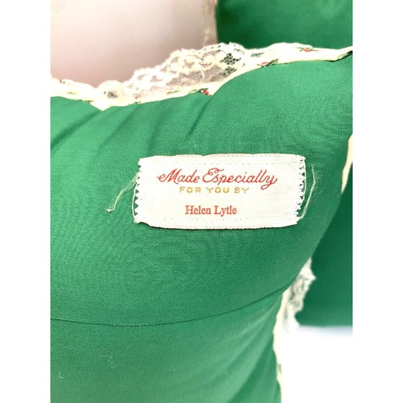 Vintage handmade Christmas throw pillows poinsettias trimmed in lace MCM Retro - Picture 3 of 9